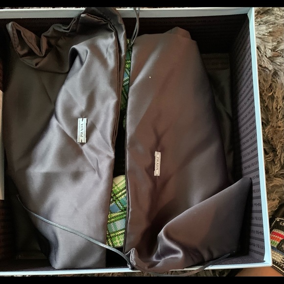 Prada
Plaid Ankle-Strap Platform Pumps brand new in box. Authentic size 40 - Picture 11 of 12